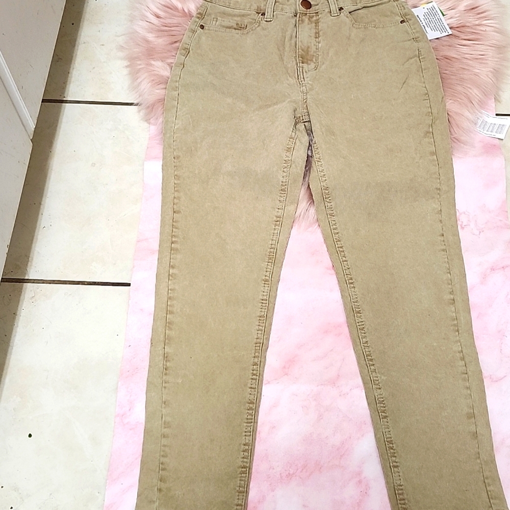 Brand New NO BOUNDARIES HI-RISE MOM PANTS-3